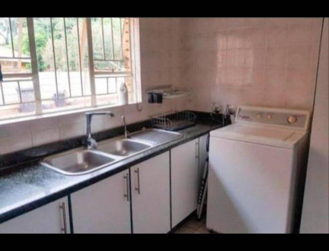 5 BEDROOM HOUSE FOR SALE IN MMABATHO UNIT 6